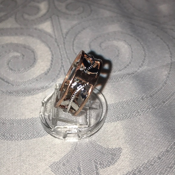FREE SHIPPING Silver/Rose Gold Band Ring - Picture 6 of 8